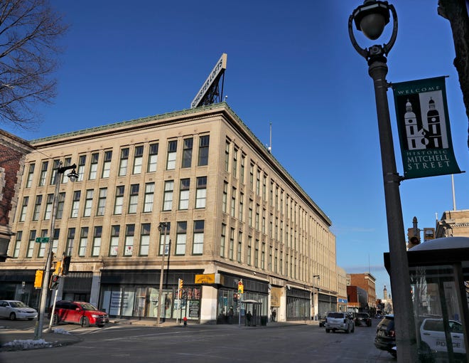 An application scenario or product detail of 10600 w mitchel st - Image 14