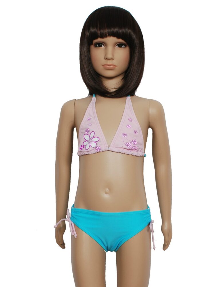Featured image for the 15 year old bikini guide
