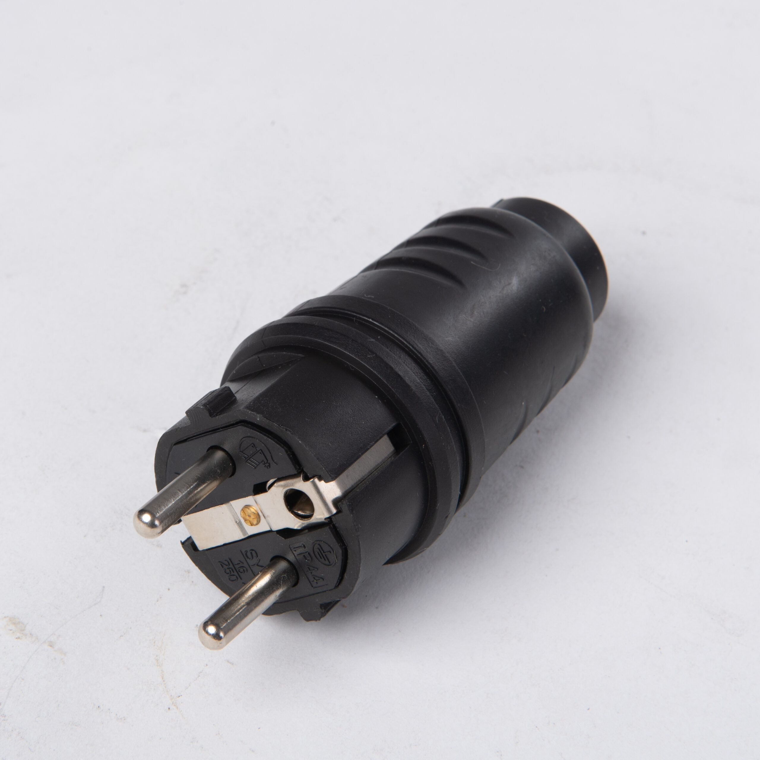An application scenario or product detail of 2 pin plug - Image 15
