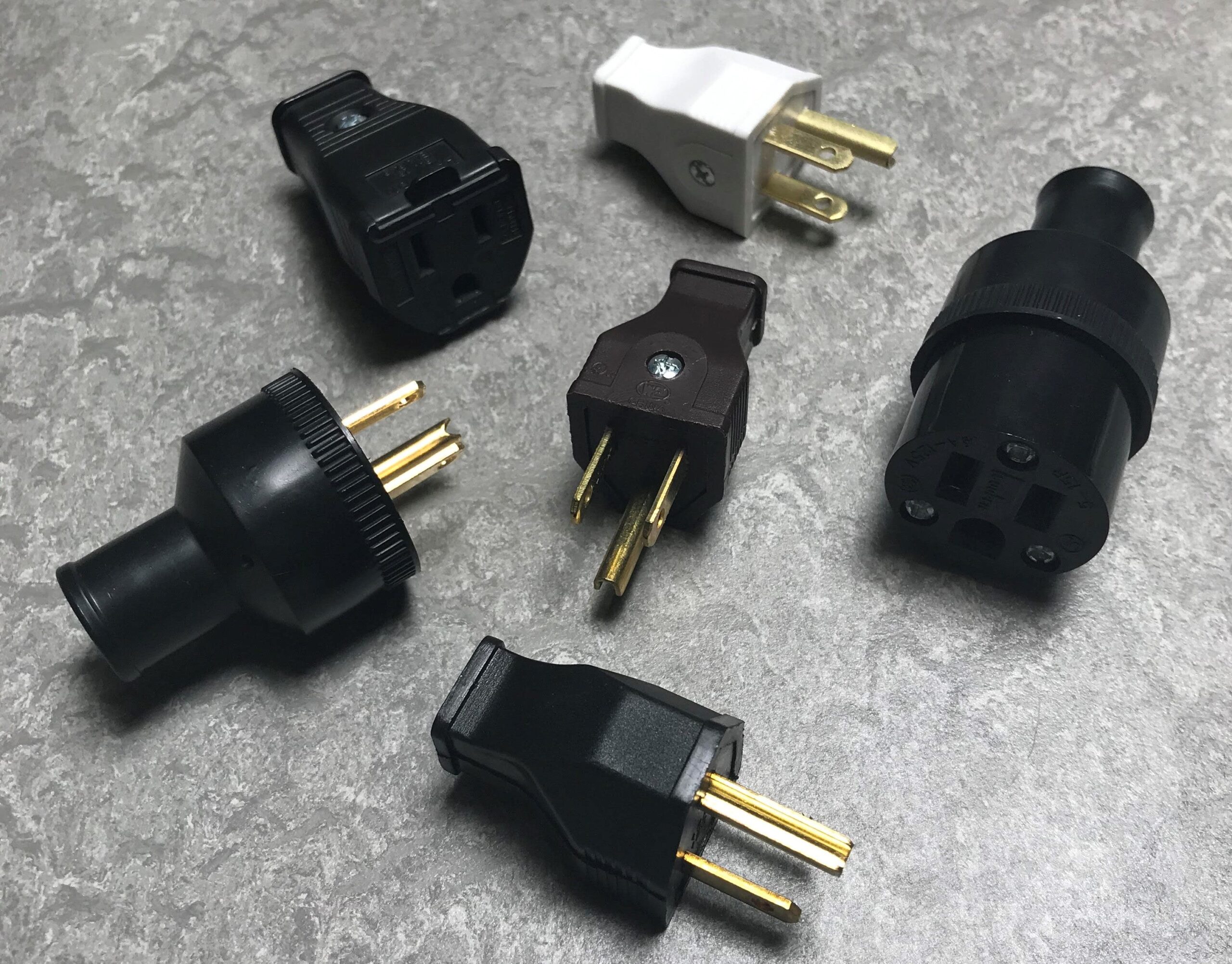 An application scenario or product detail of 3 prong plugs - Image 21