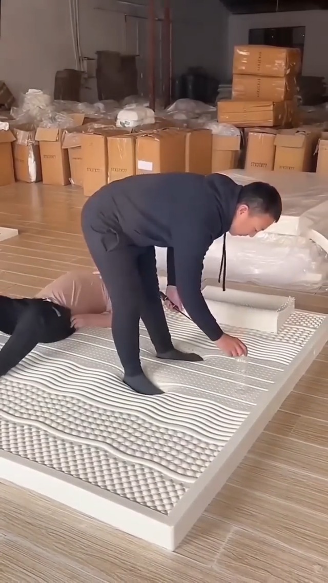 An application scenario or product detail of : 4-layer japanese style natural latex mattress - Image 16