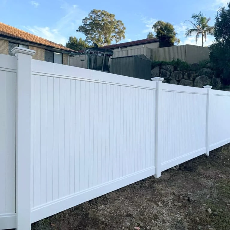 An application scenario or product detail of 6x8 vinyl fence panels - Image 15