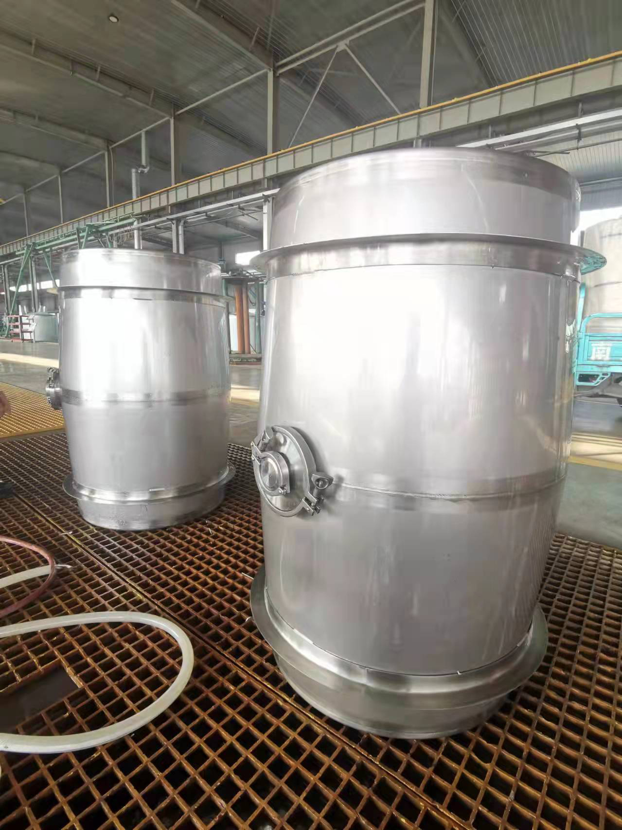 An application scenario or product detail of 75 gallon barrel - Image 4