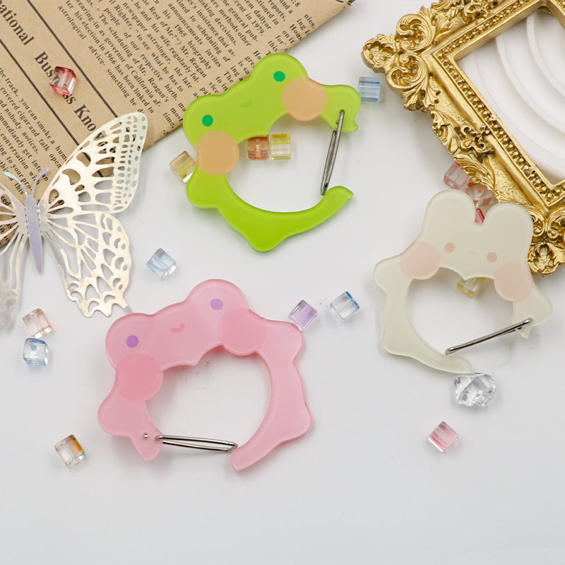 An application scenario or product detail of acrylic character carabiner - Image 16
