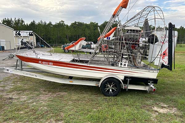 An application scenario or product detail of air boats for sale - Image 10