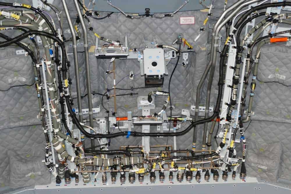 An application scenario or product detail of aircraft cables - Image 17