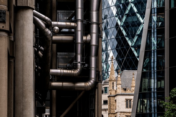 Featured image for the architecture tube guide