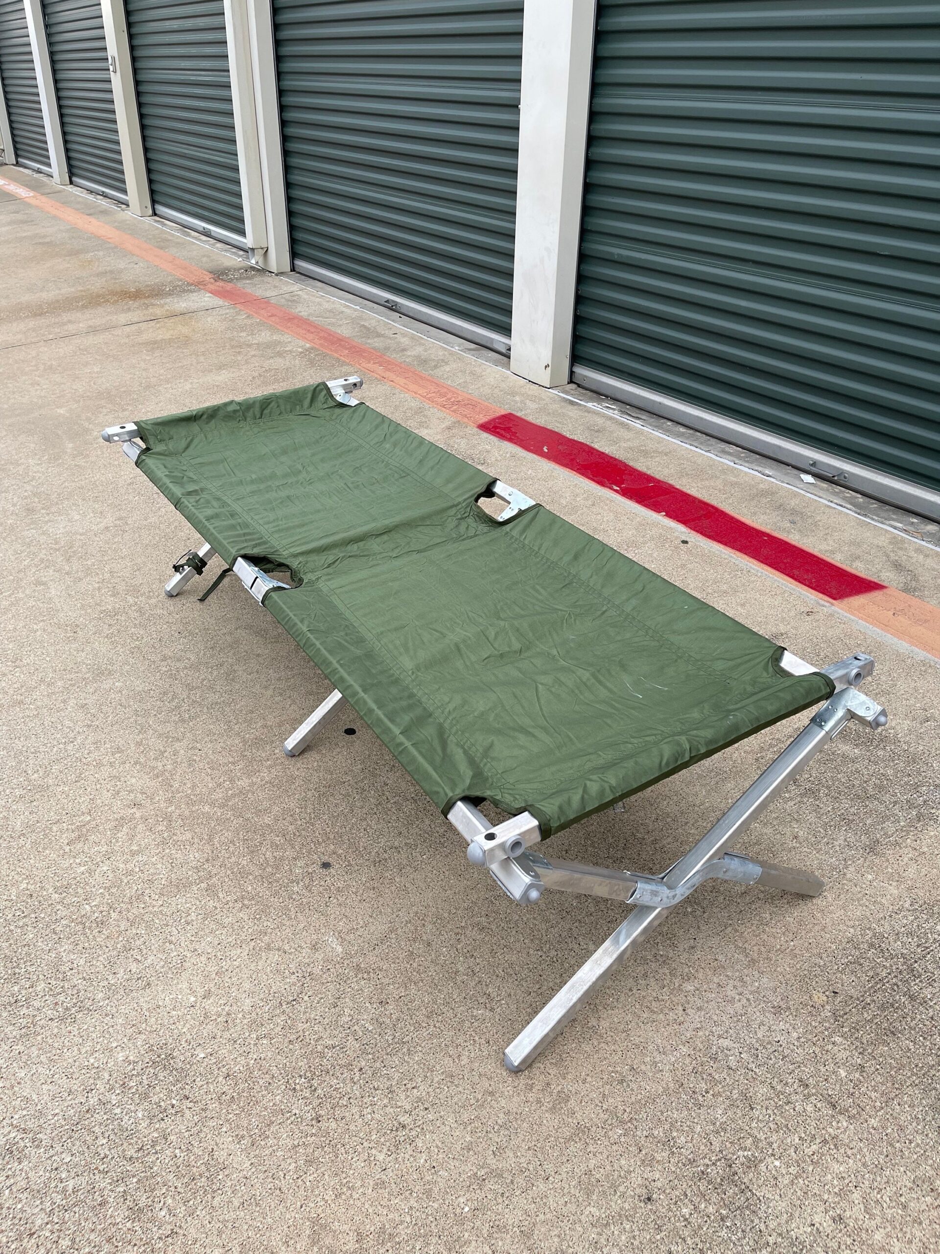 Featured image for the army cots guide