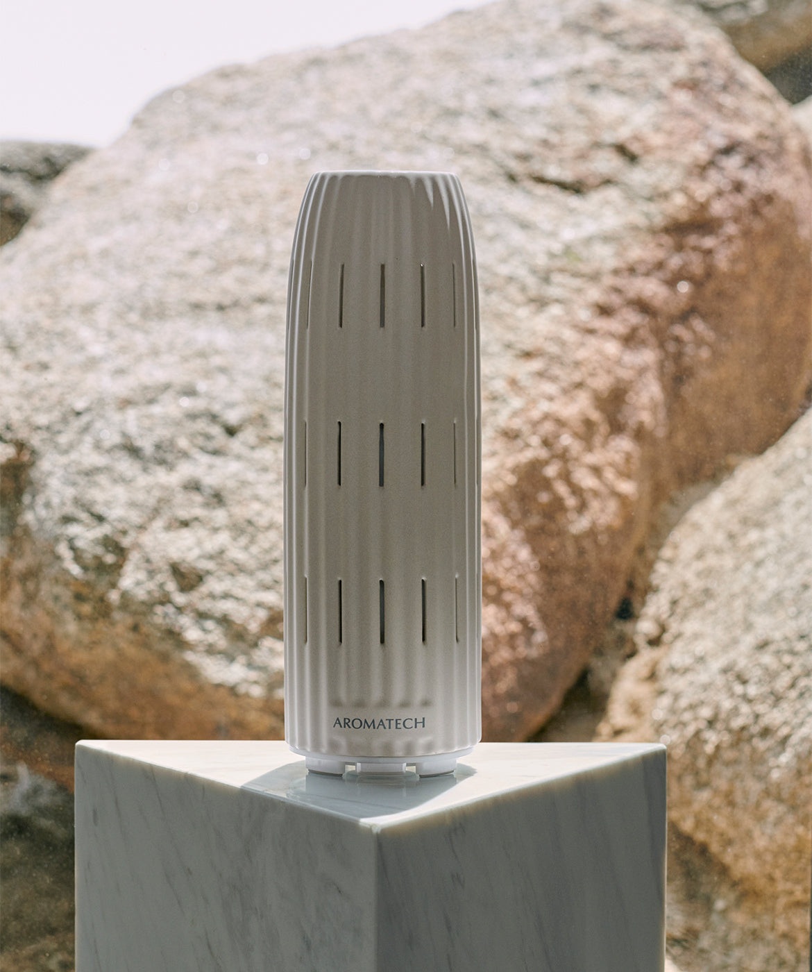 An application scenario or product detail of aromatech diffuser - Image 9