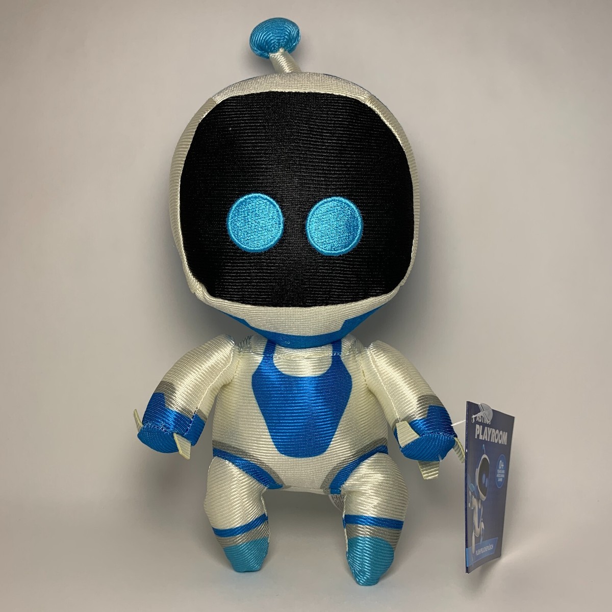 An application scenario or product detail of astro bot plush - Image 19