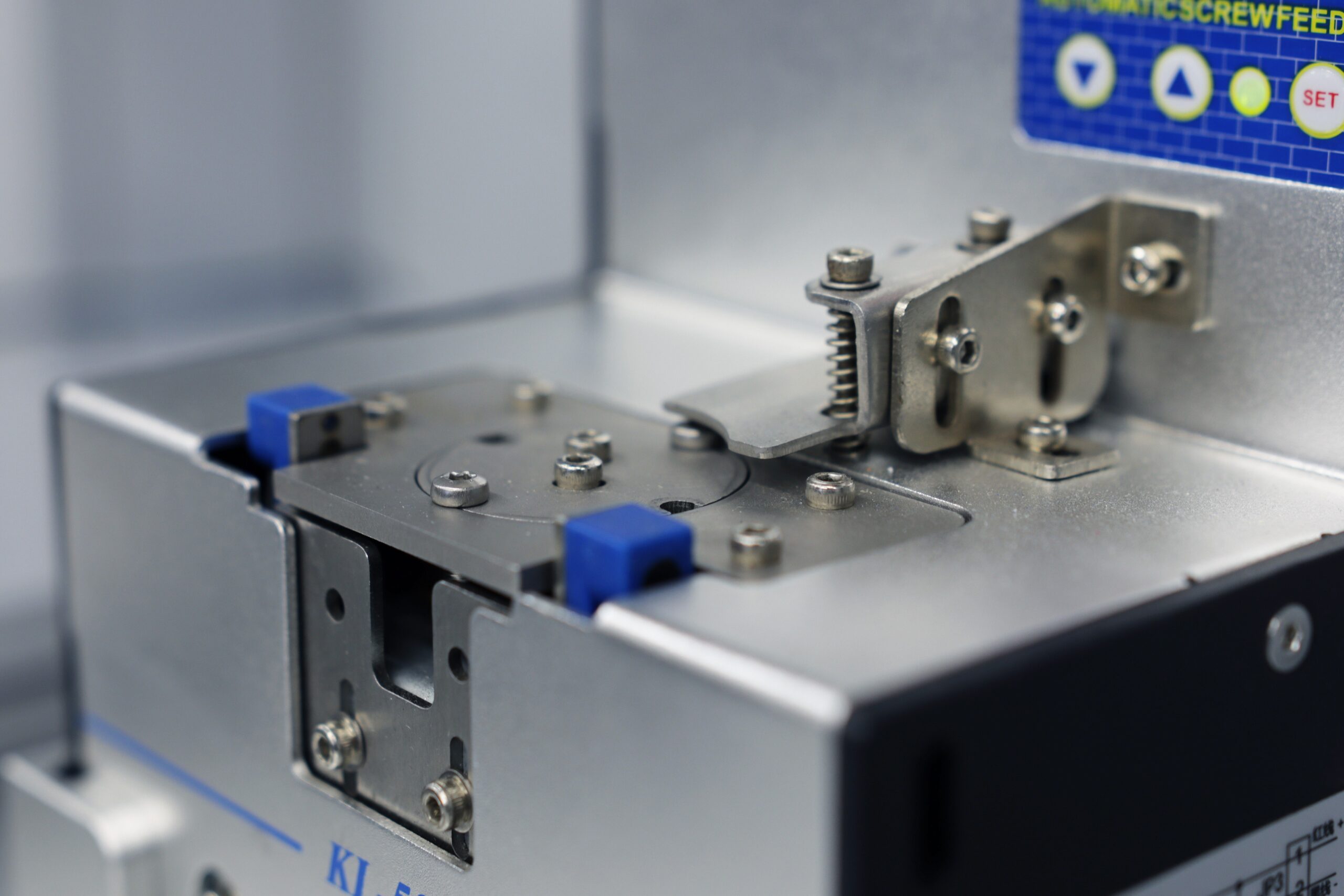 An application scenario or product detail of automated screw - Image 6