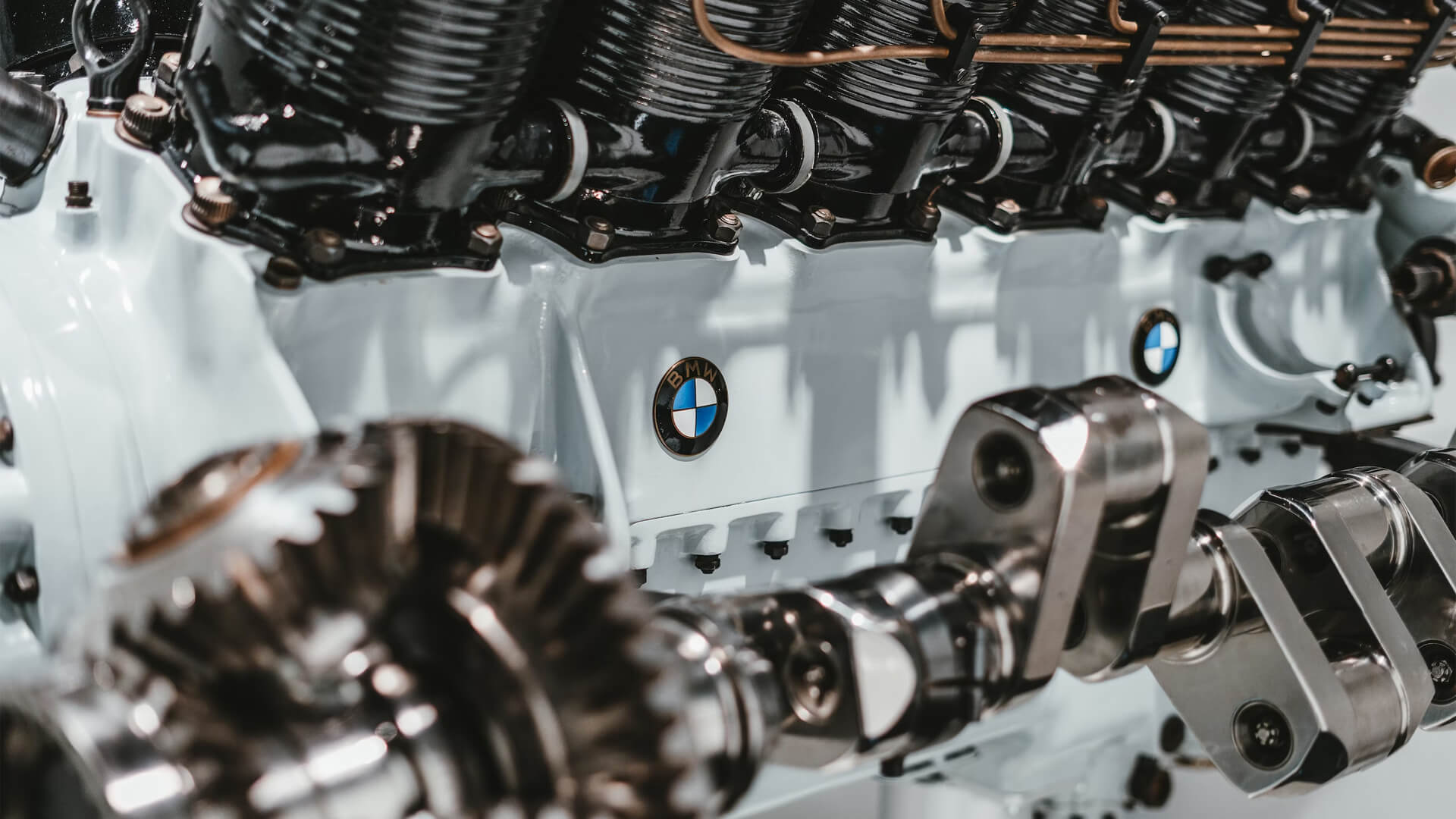 An application scenario or product detail of automotive bolt - Image 15