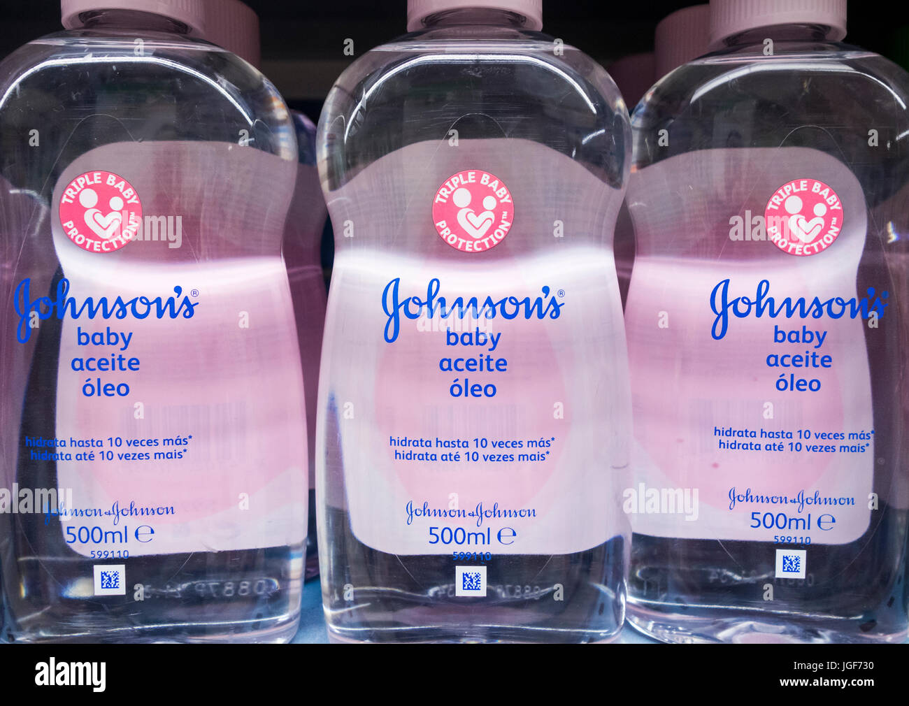 An application scenario or product detail of baby oil bottle - Image 11