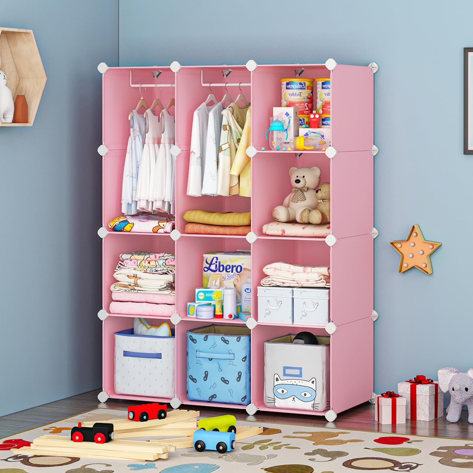 Featured image for the baby wardrobe guide