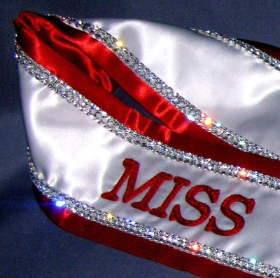 An application scenario or product detail of beauty pageant sash - Image 11