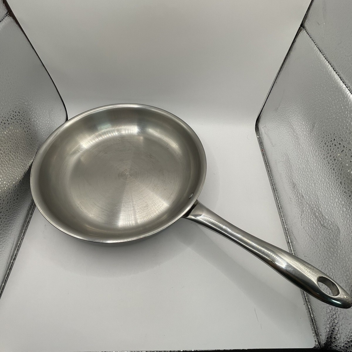 An application scenario or product detail of belgique pans - Image 3