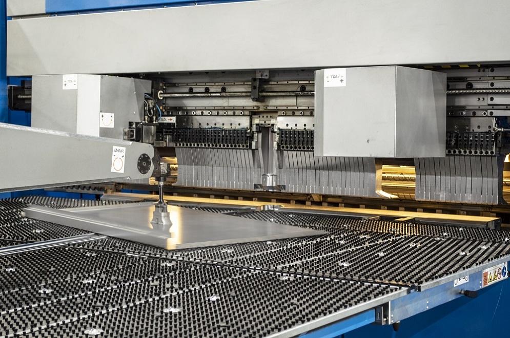 An application scenario or product detail of bending machine - Image 4