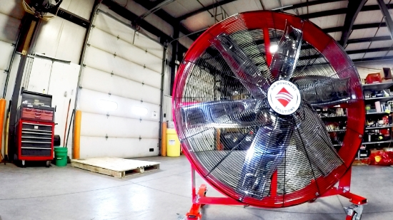 Featured image for the big hand fan guide