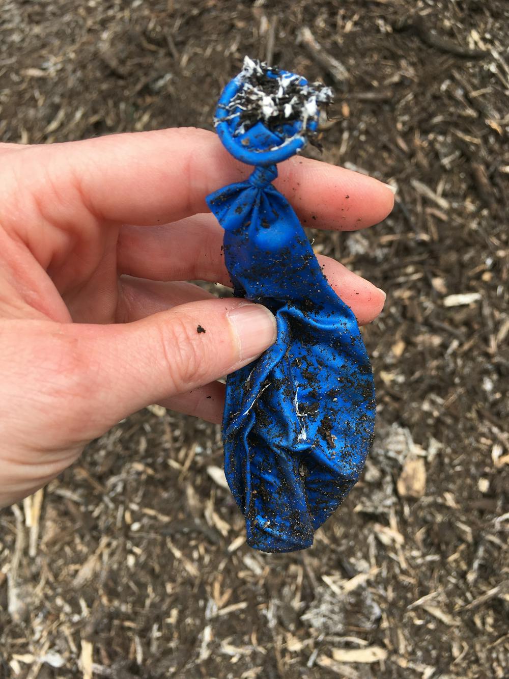 An application scenario or product detail of biodegradable water balloons - Image 14