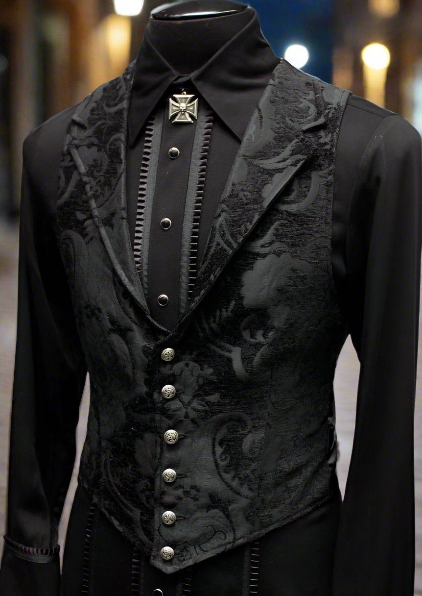 An application scenario or product detail of black cloak vest men - Image 12