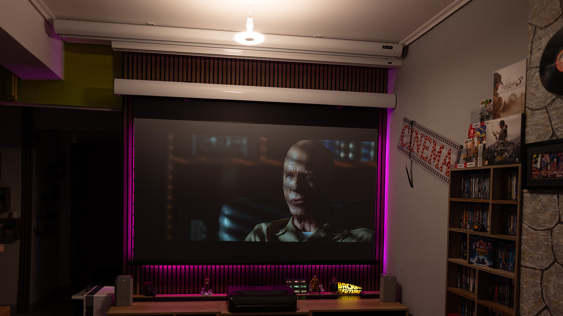 An application scenario or product detail of blackout projector screen - Image 24