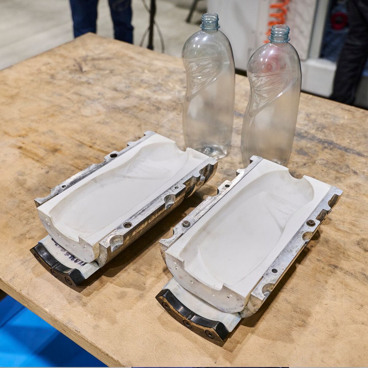 An application scenario or product detail of blow molding mold - Image 22