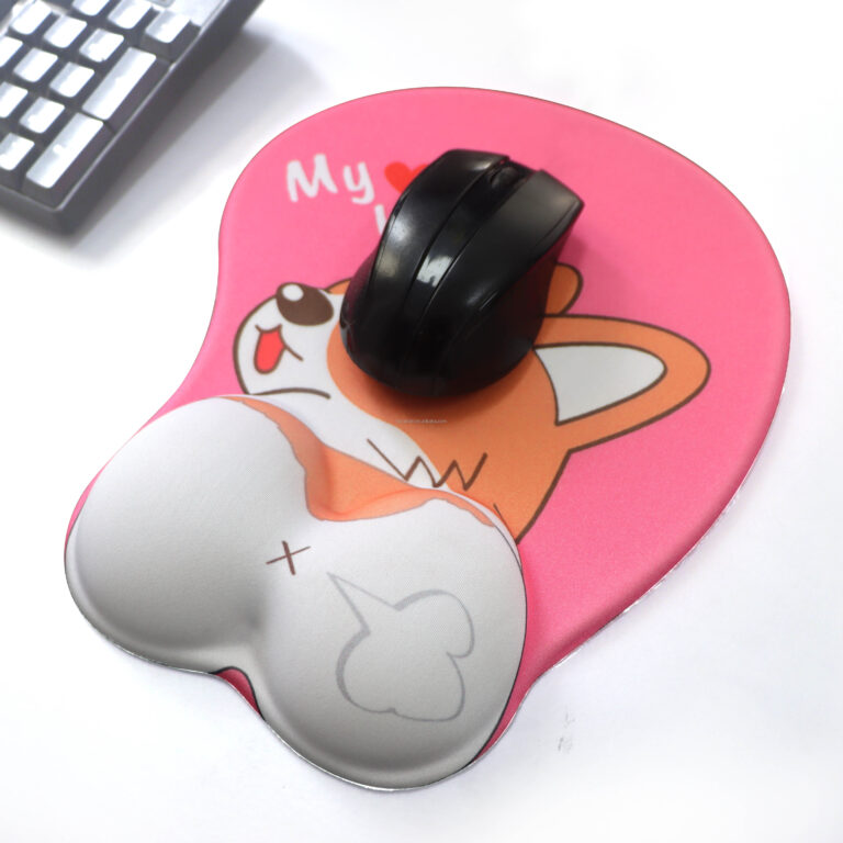 Featured image for the boob mouse pad guide