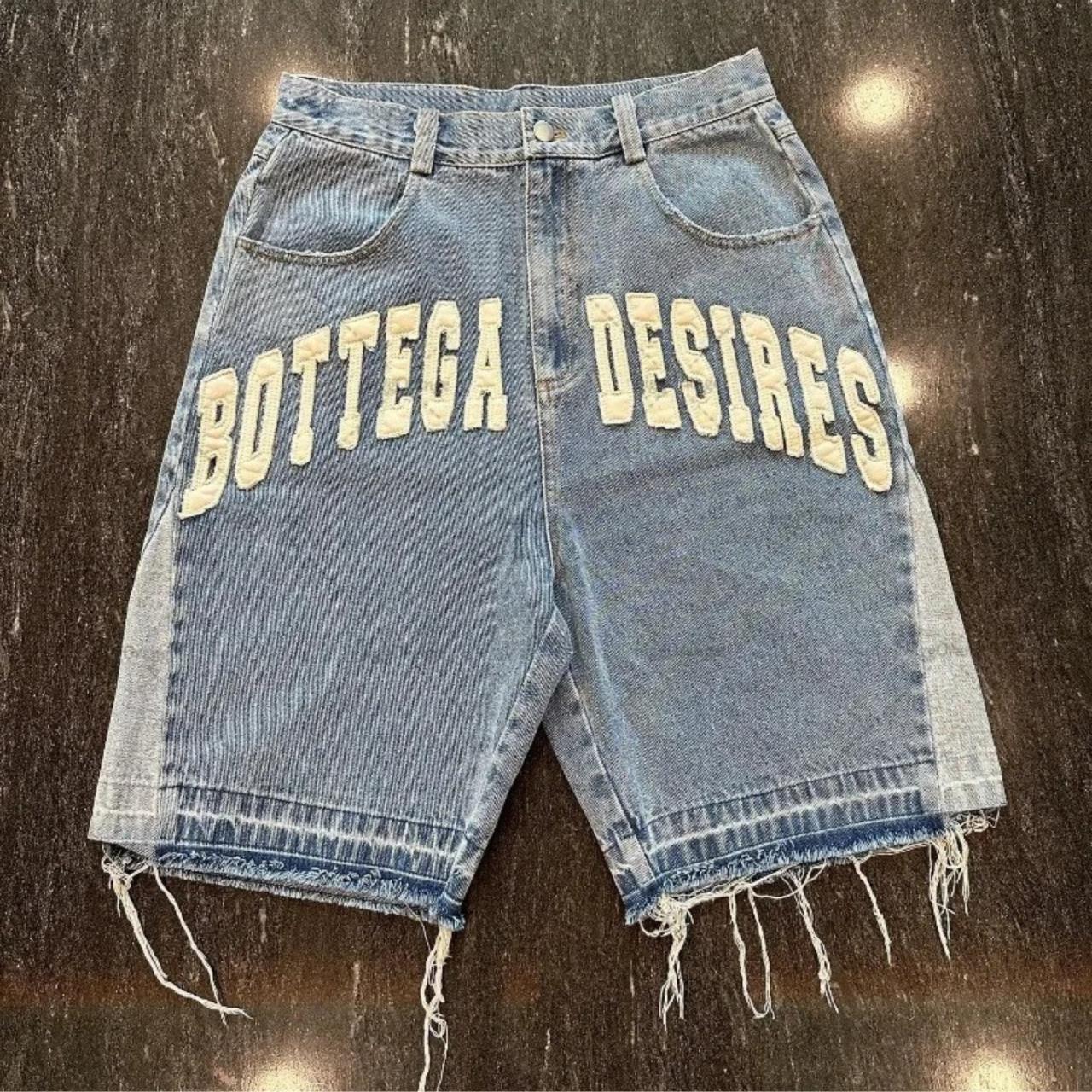 An application scenario or product detail of bottega desires shorts - Image 18