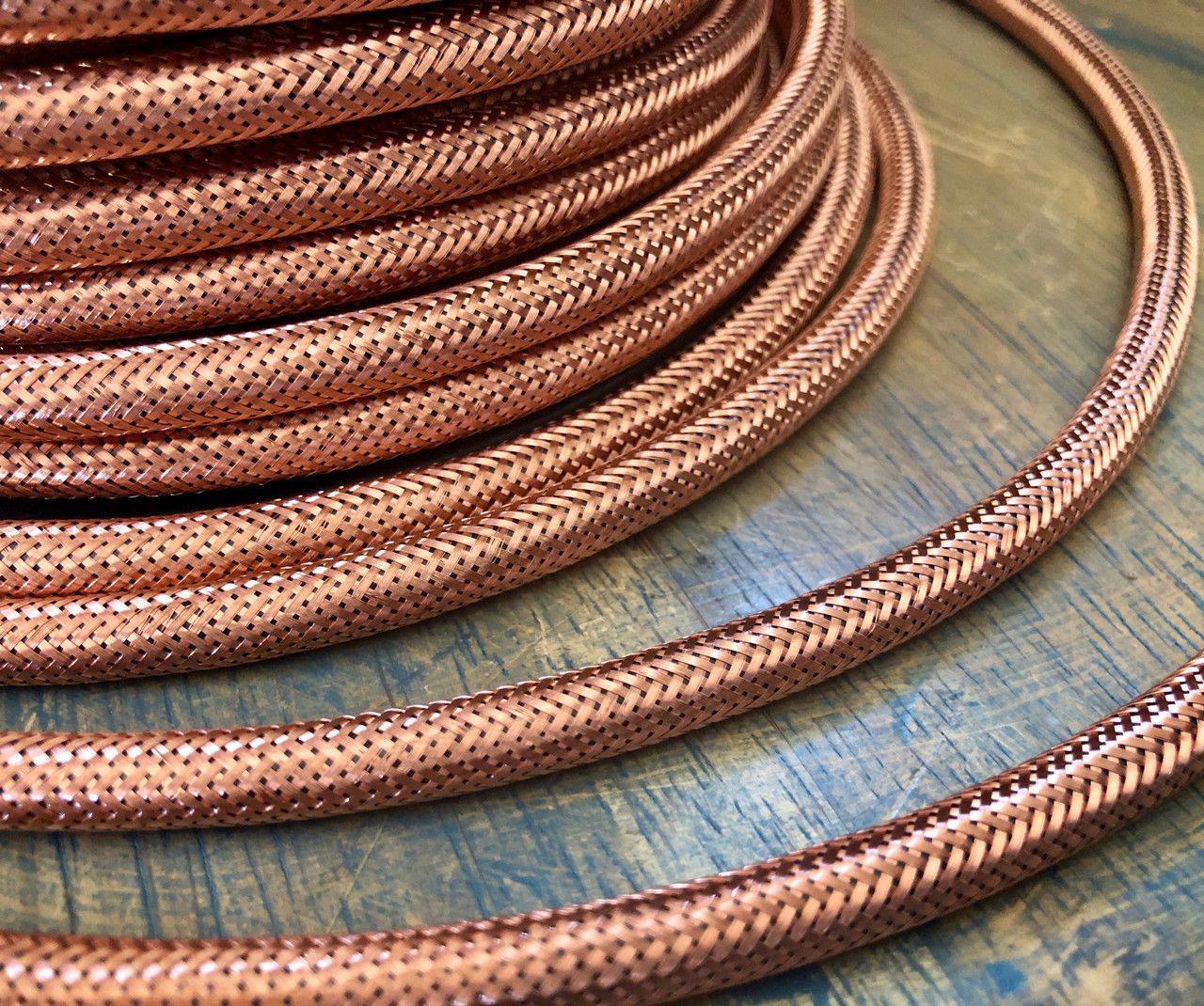 An application scenario or product detail of braid electrical wire - Image 15