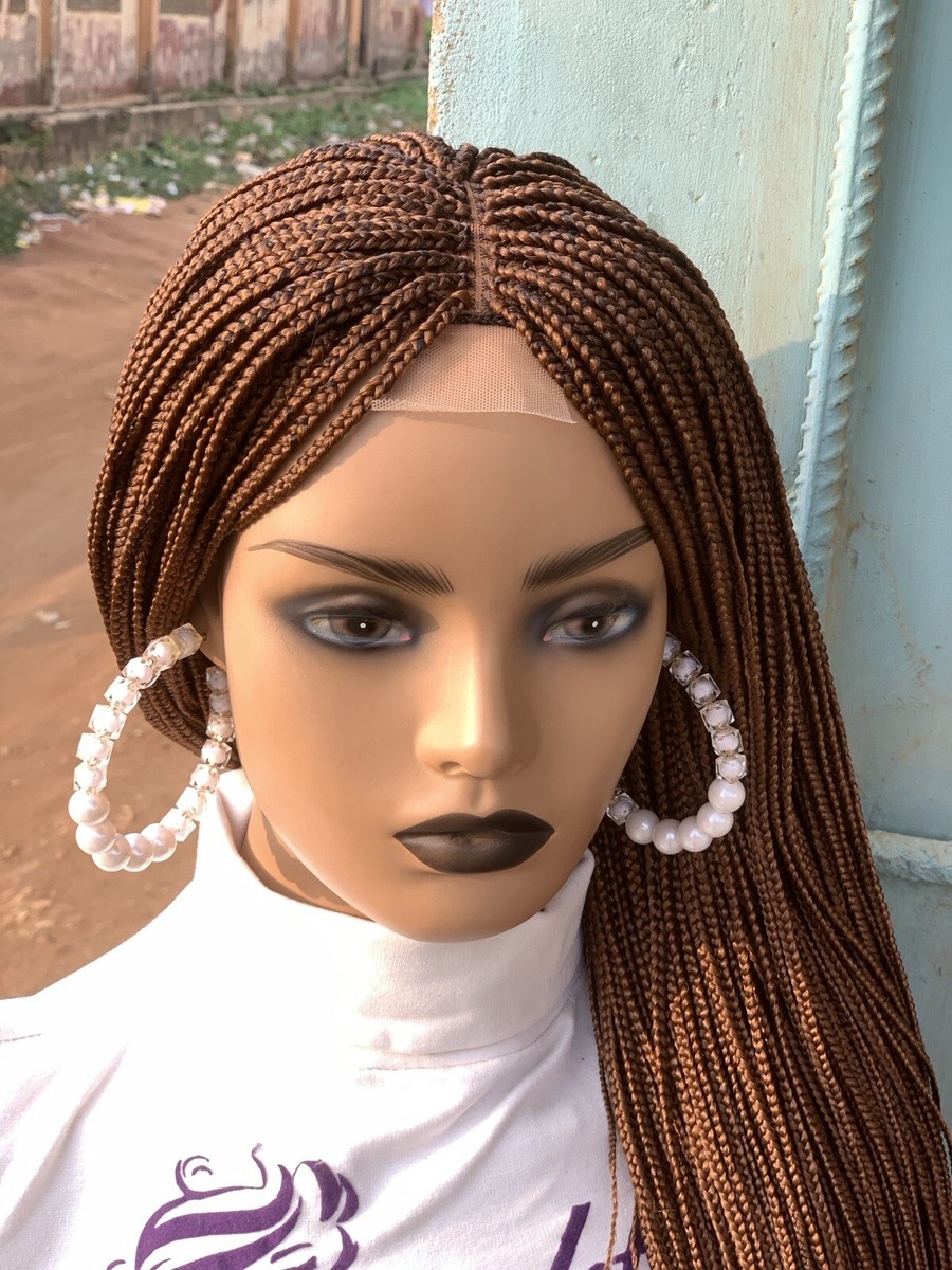An application scenario or product detail of braided wigs for black women - Image 7