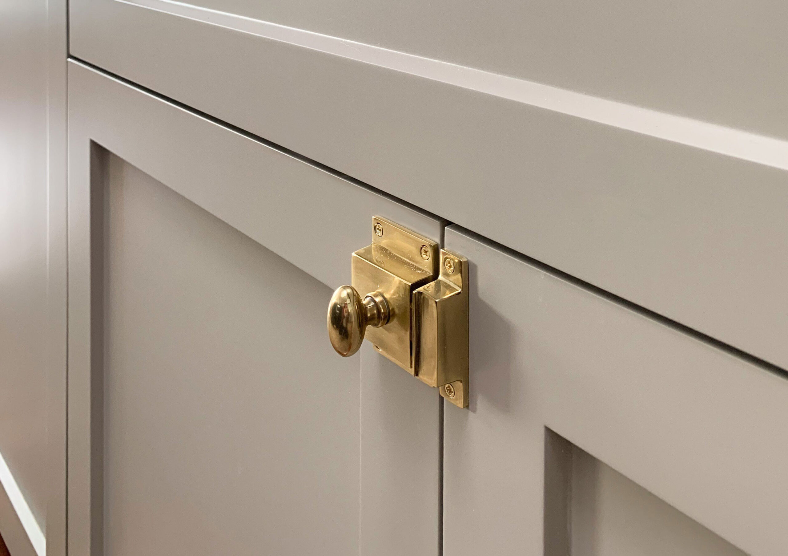 An application scenario or product detail of cabinets latches - Image 12