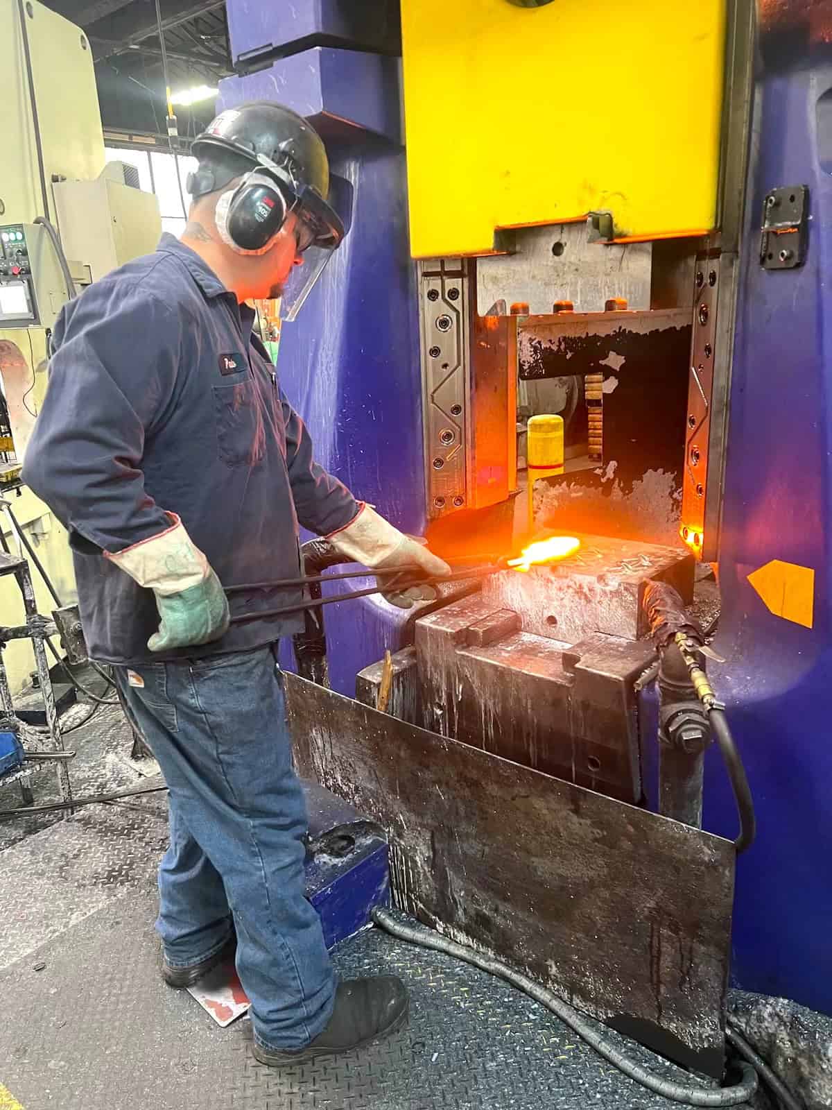 An application scenario or product detail of cal drop forge - Image 3