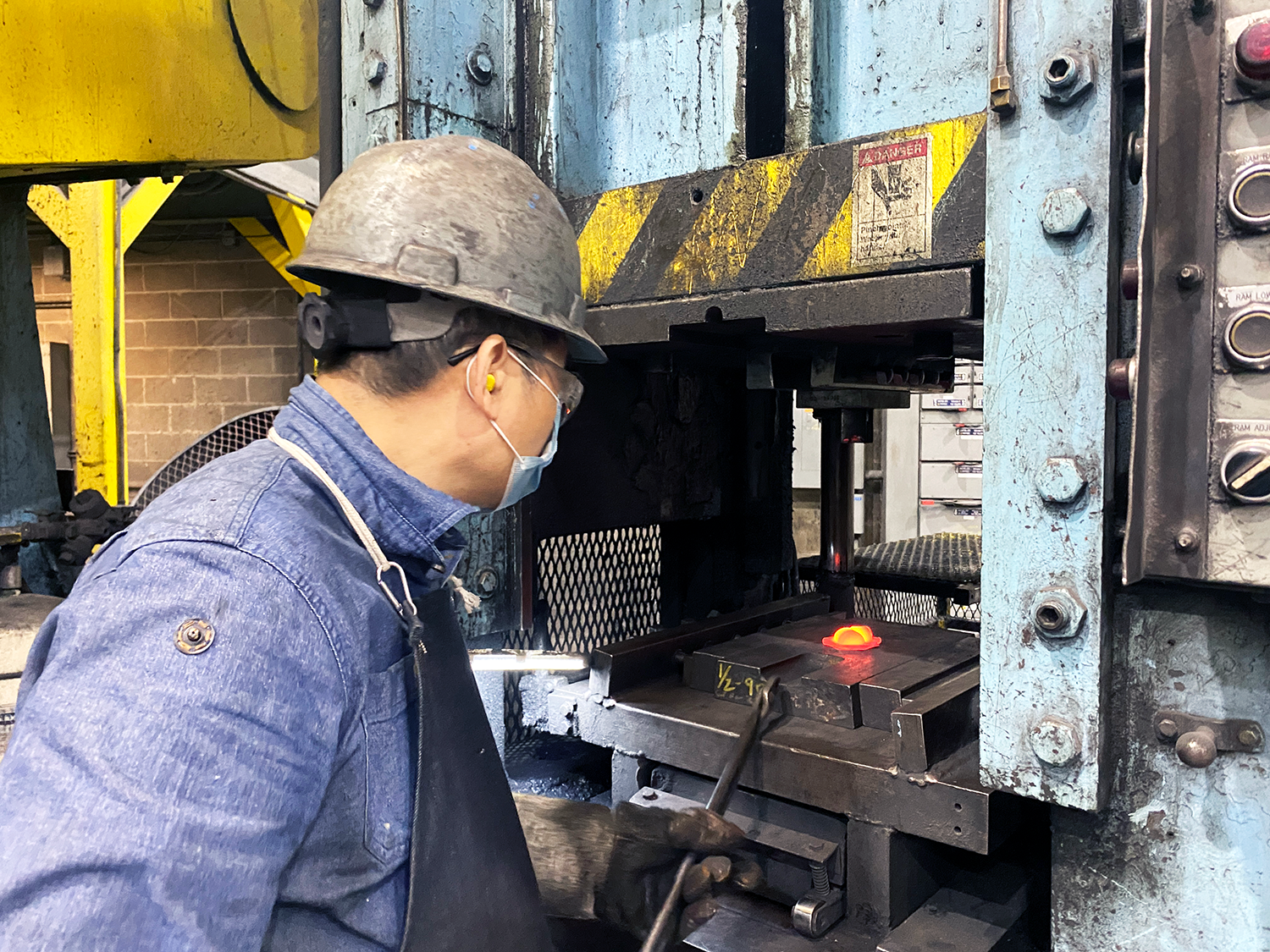 An application scenario or product detail of cal drop forge - Image 9