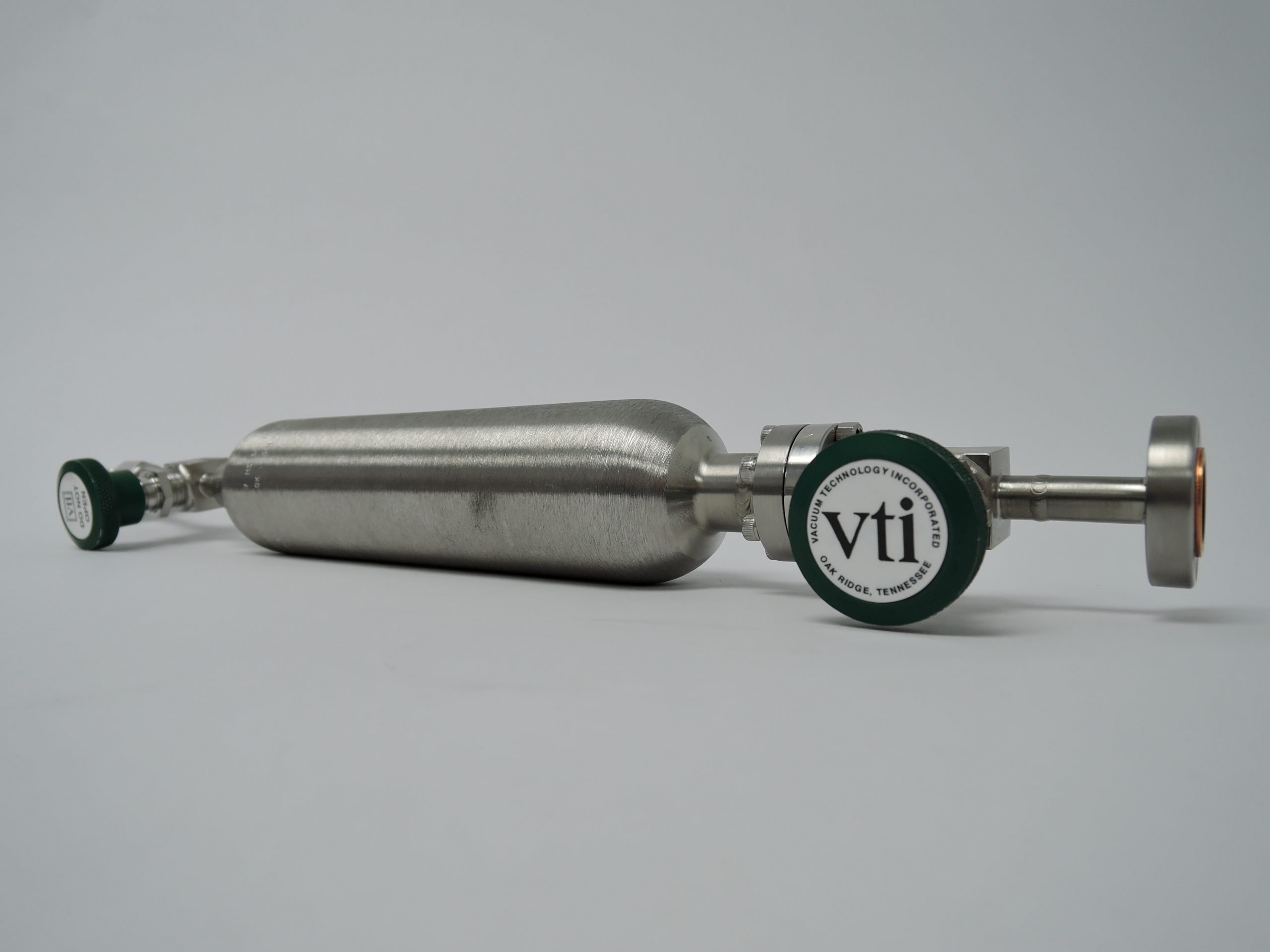 An application scenario or product detail of calibrated leak - Image 11