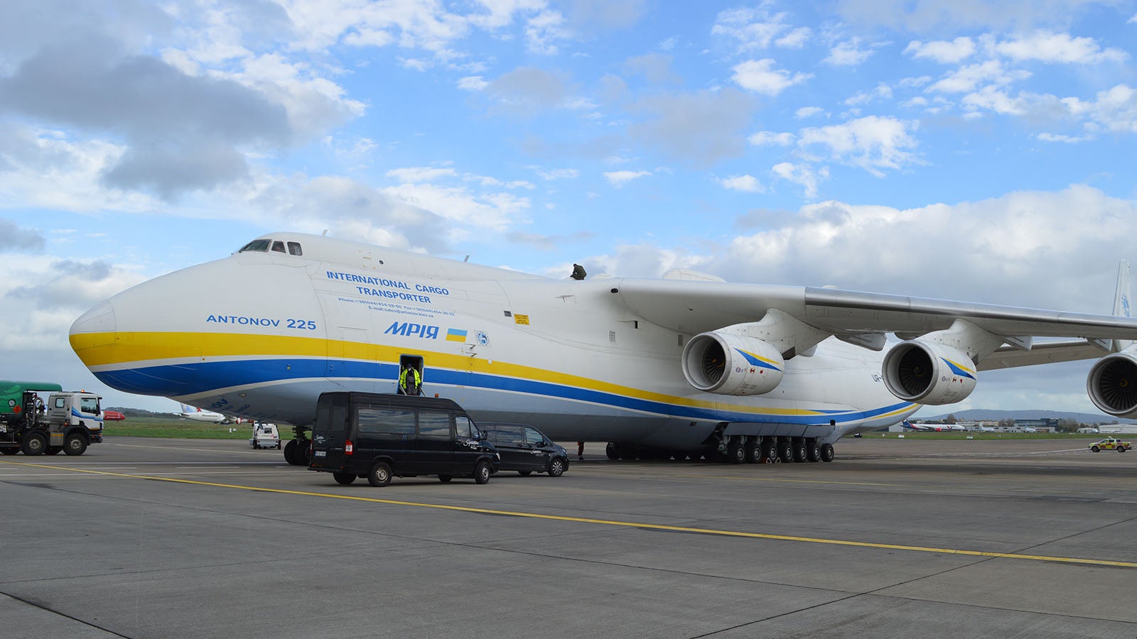 An application scenario or product detail of cargo aircraft for sale - Image 21