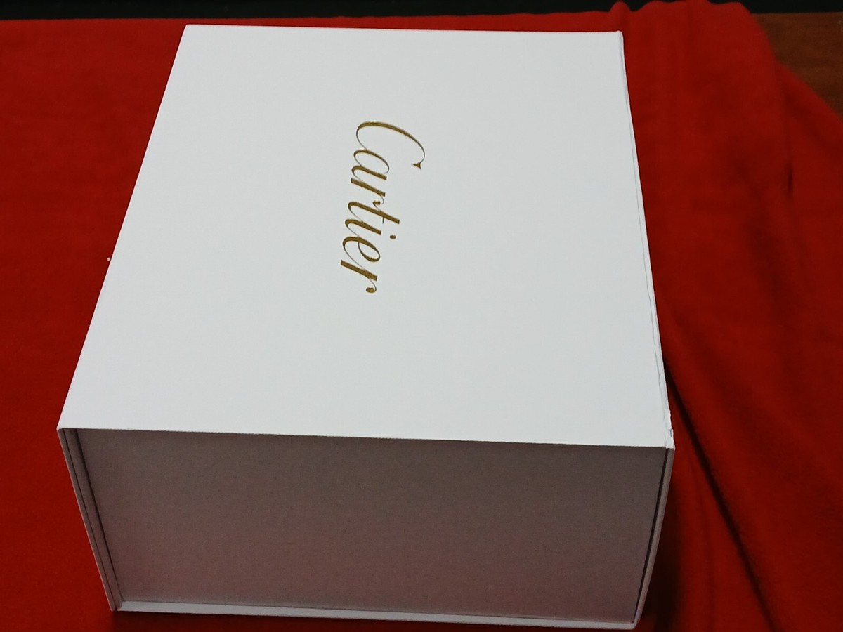 An application scenario or product detail of cartier box - Image 9
