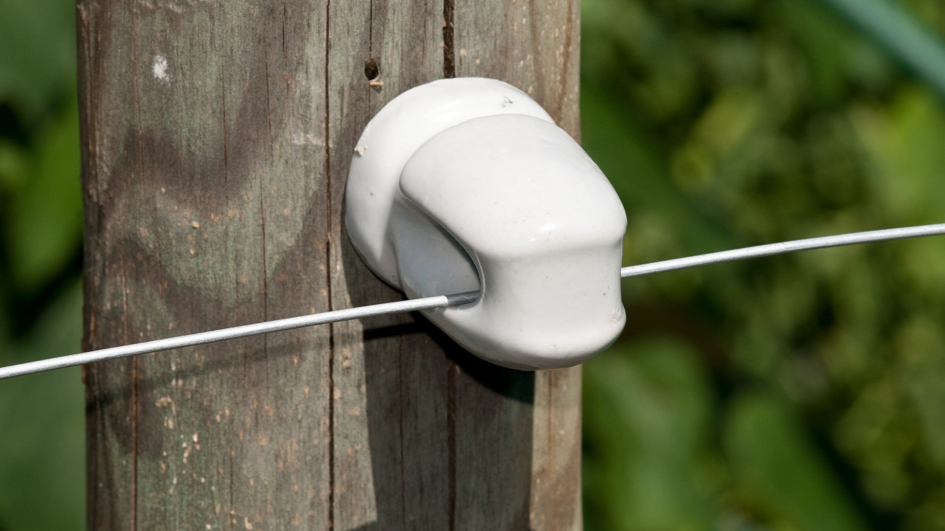 An application scenario or product detail of ceramic insulator - Image 14