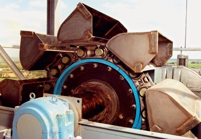 An application scenario or product detail of chain bucket conveyor - Image 6