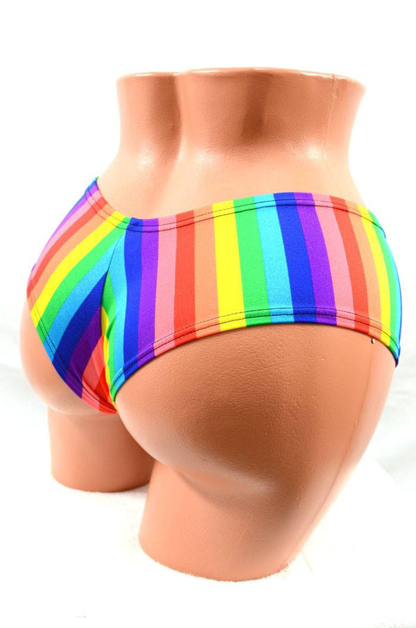 An application scenario or product detail of cheeky booty shorts - Image 12