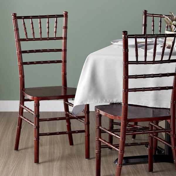 An application scenario or product detail of chiavari chairs for sale - Image 3