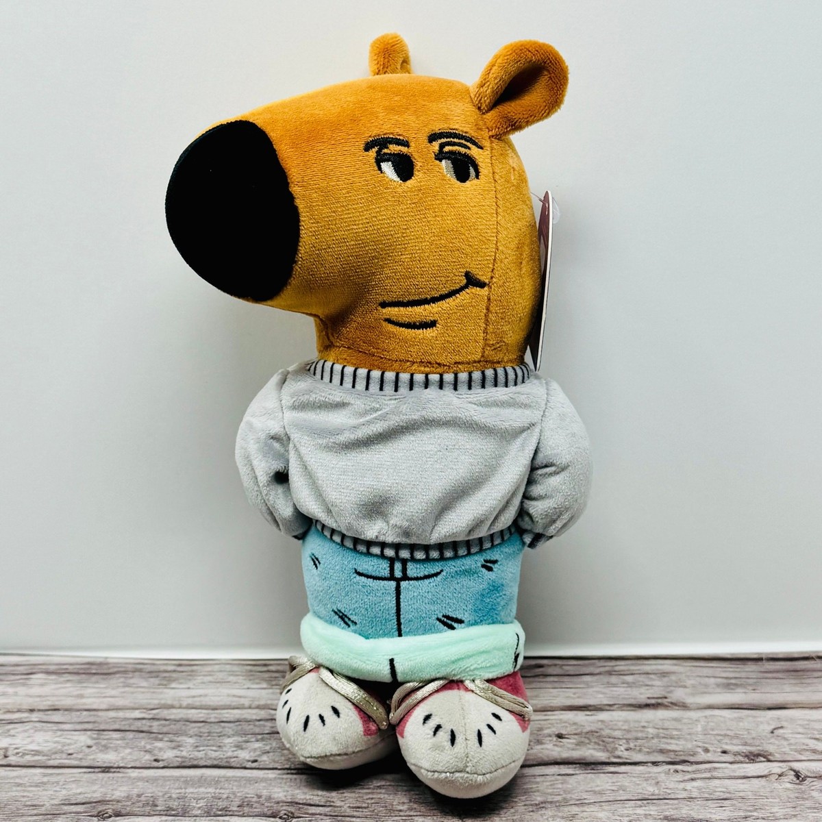 An application scenario or product detail of chill guy plush - Image 13