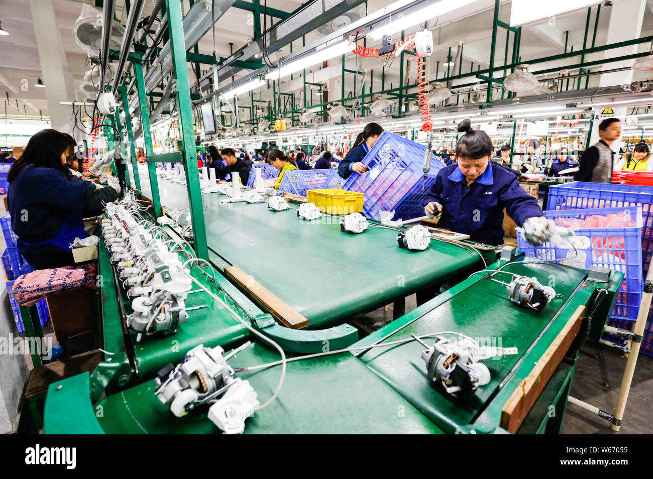An application scenario or product detail of chinese fans - Image 3