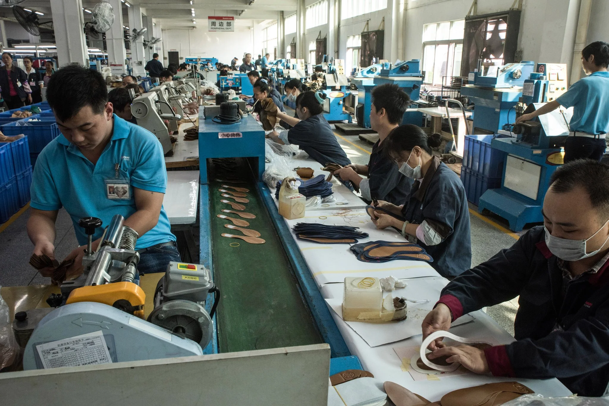 An application scenario or product detail of chinese shoes - Image 10