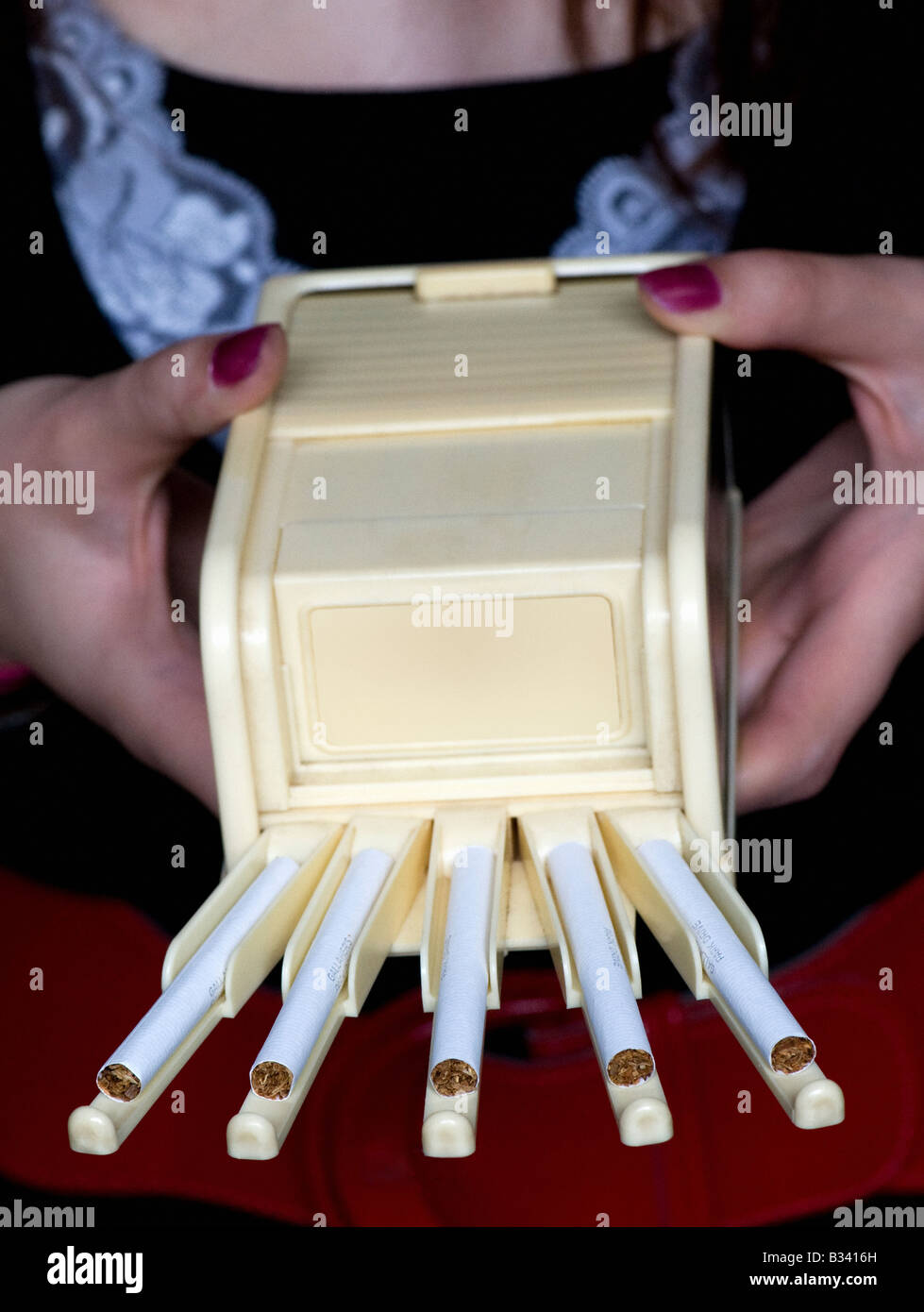 An application scenario or product detail of cigarette dispenser - Image 19