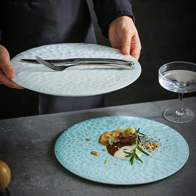 An application scenario or product detail of circular dish for hotel food - Image 6