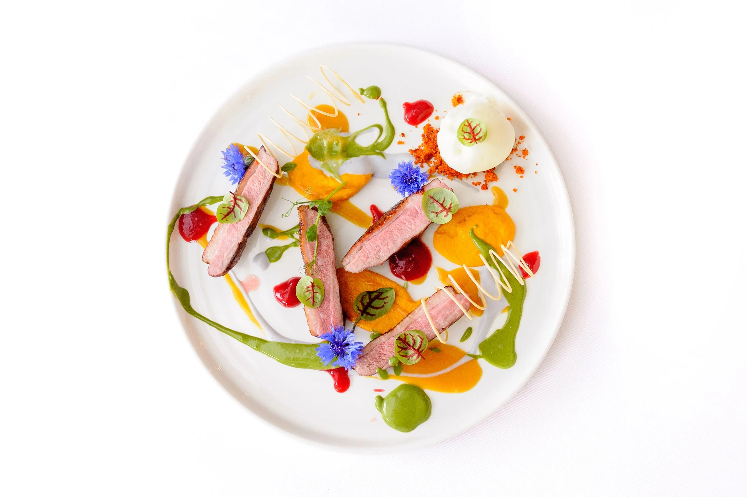 An application scenario or product detail of circular dish for hotel food - Image 19
