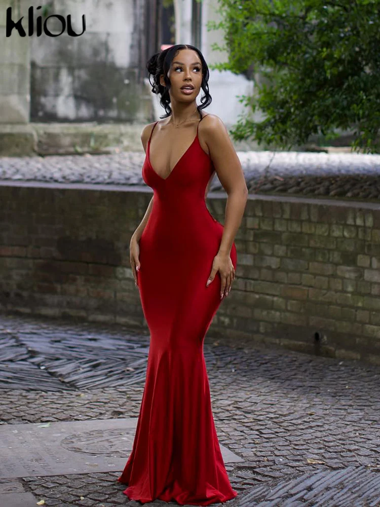 An application scenario or product detail of cleavage dress - Image 8