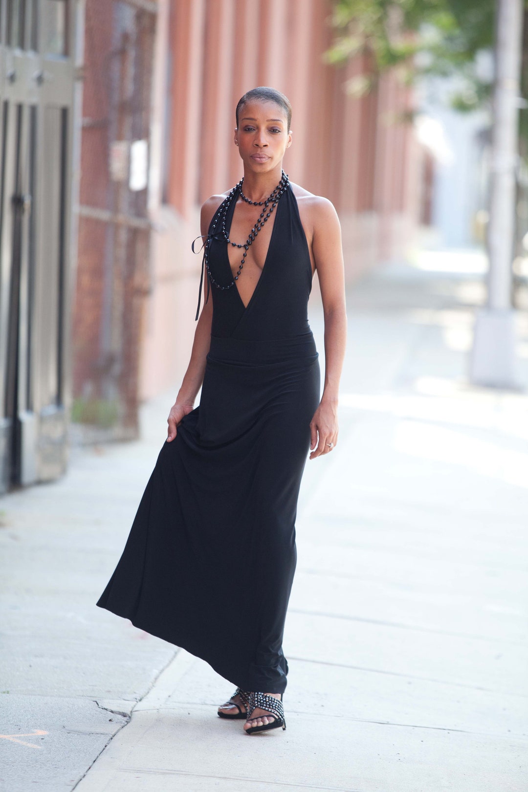 An application scenario or product detail of cleavage dress - Image 15