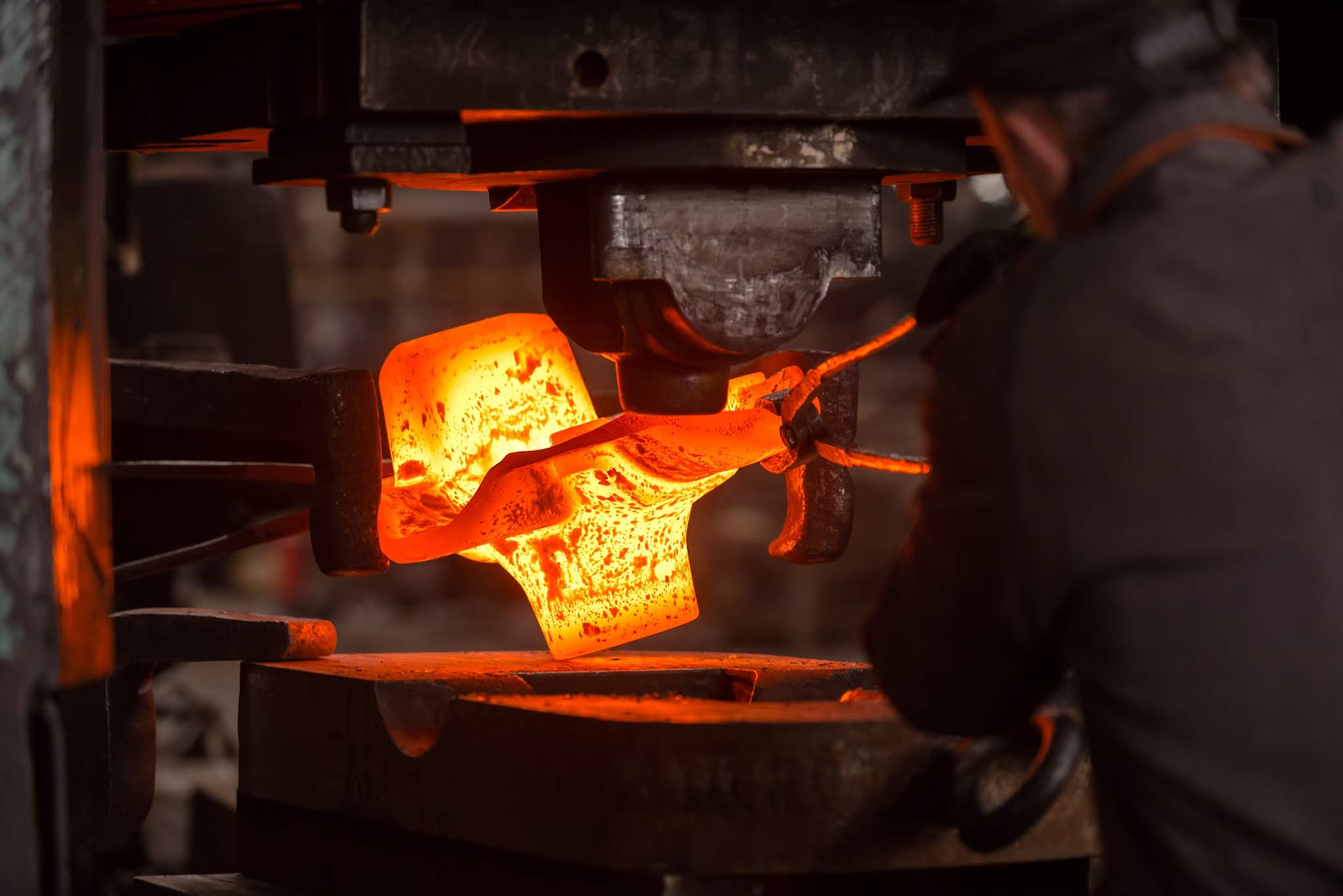 Featured image for the closed die forging guide