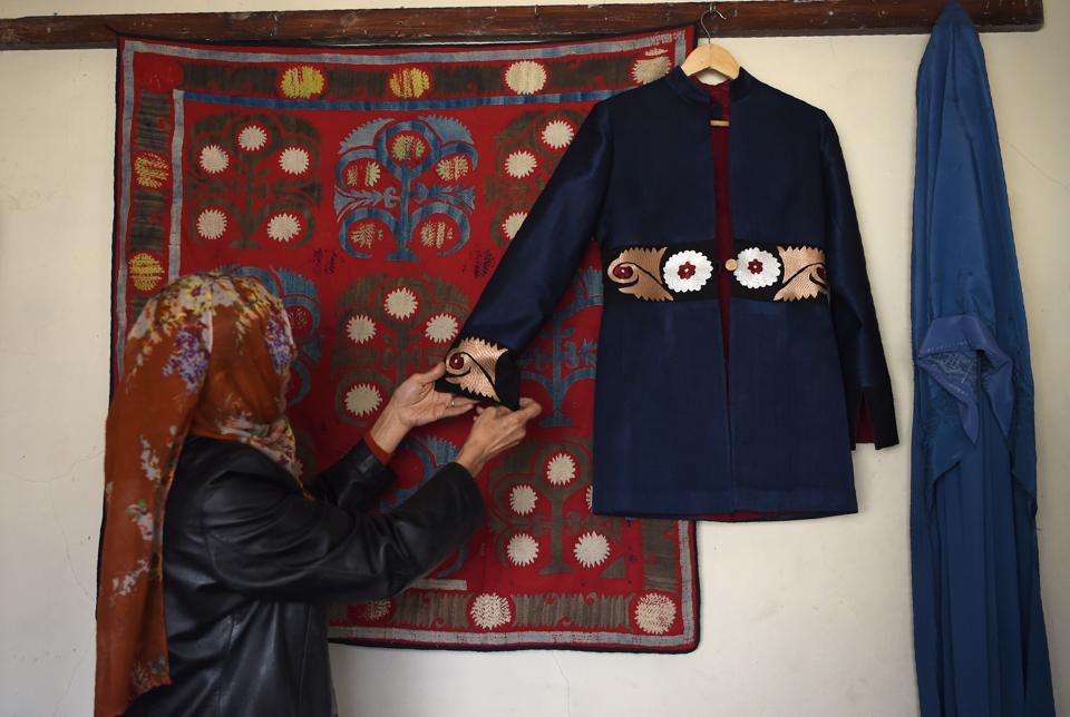Featured image for the clothing for afghanistan guide